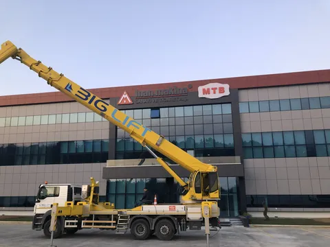 Cephe Tabelası Bakımı: Uzun Ömürlü Kullanım İçin İpuçları