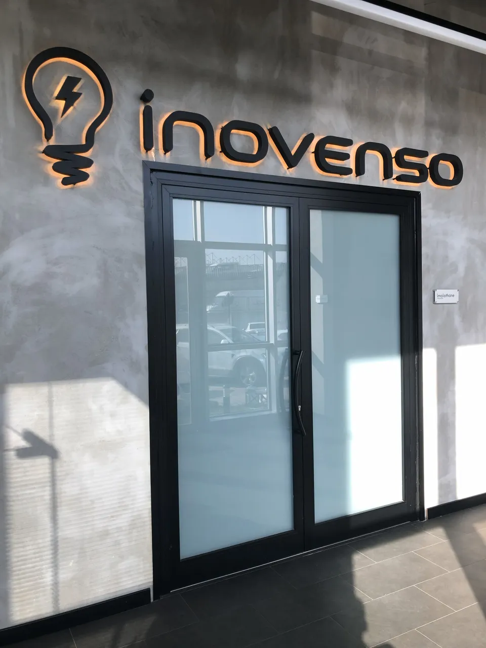 Kurumsal Kimlik ve Tabela Uyumu — Marka Rehberi