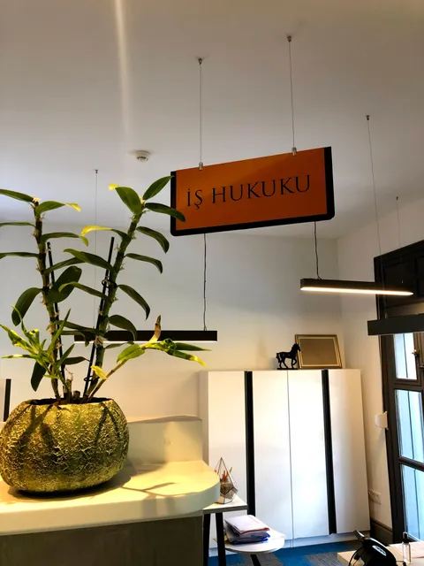 A2 Reklam tarafından İstanbul'da üretilen yönlendirme uygulaması - örnek proje fotoğrafı.